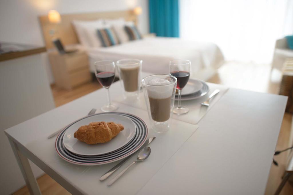 Apartamenty Karawela - Nadmorski Dwor グダニスク 部屋 写真